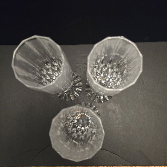 CRISTAL D'ARQUES DURAND "BRETAGNE" CHAMPAGNE FLUTES - Picture 3 of 11